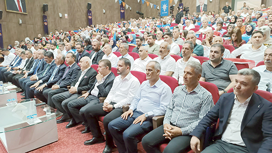 AK PARTİ’DEN COŞKULU DANIŞMA MECLİSİ TOPLANTISI
