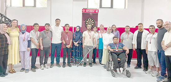 ENGELSİZ YAŞAMIN RENKLERİ DART TAHTASINDA BULUŞTU