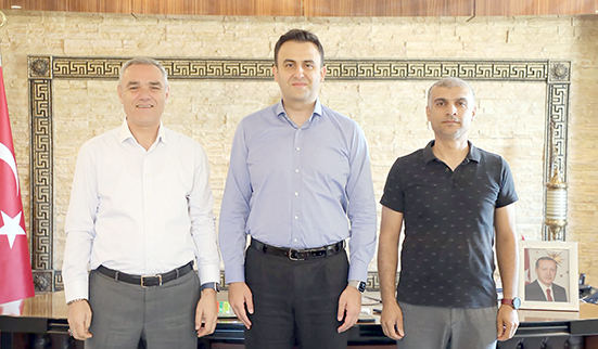 KAYMAKAM İMRAK’TAN BAŞARILI İSİMLERE PLAKET