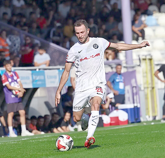 PETROLSPOR’DAN ORTA SAHAYA TECRÜBELİ TAKVİYE