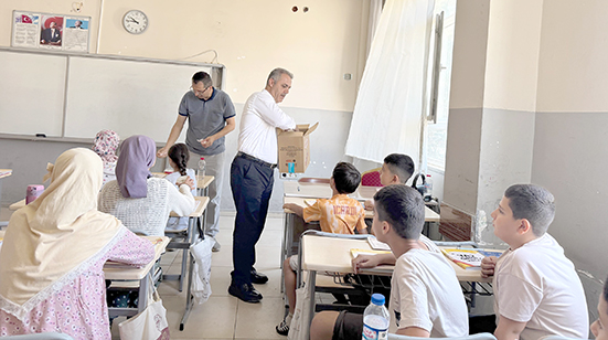 ŞANSİ’DEN YAZ OKULU ÖĞRENCİLERİNE DONDURMA SÜRPRİZİ