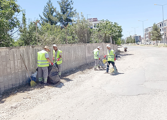 SEYİTLER VE İLUH MAHALLELERİNDE TEMİZLİK ÇALIŞMALARI SÜRÜYOR