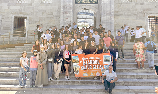 TÜBİTAK ÖĞRENCİLERİ İSTANBUL’U YERİNDE KEŞFEDİYOR