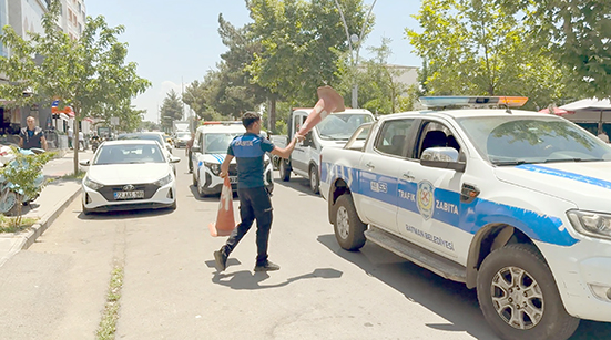 ZABITA EKİPLERİNDEN YOL VE KALDIRIM İŞGALİNE GEÇİT YOK
