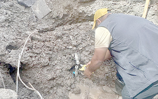 ABONE HATTINDAKİ BORU PATLAĞI KISA SÜREDE GİDERİLDİ