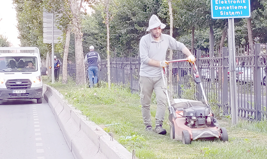 70 PERSONELLE BULVARLARDA BAKIM MESAİSİ