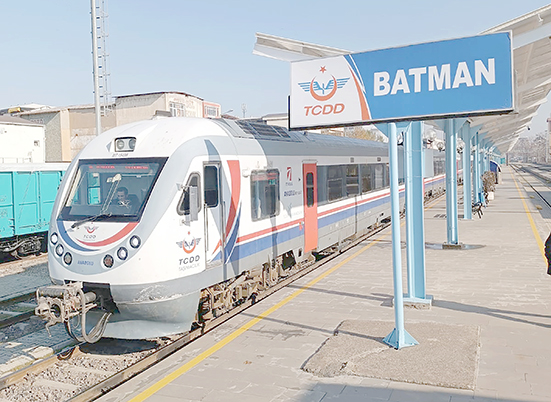 YENİLENEN RAYBÜS SEFERLERE BAŞLADI