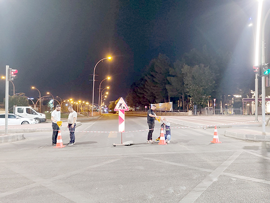 EKİPLER GECE GÜNDÜZ SAHADA