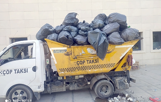 GÜNDE 400 TON ÇÖP TOPLANIYOR