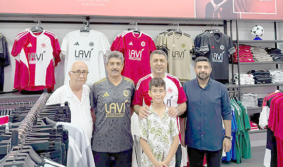 “SİYASİ GÖRÜŞLERİ BİR KENARA BIRAKALIM”