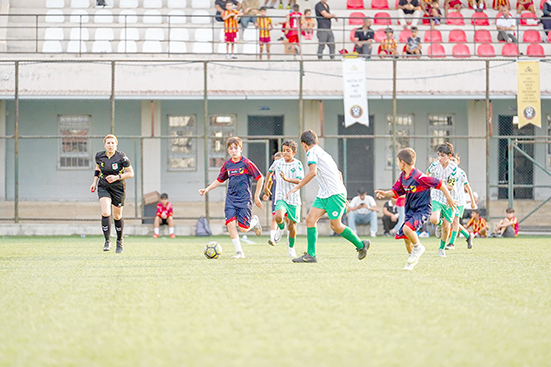 250 GENÇ FUTBOLCU BULUŞTU