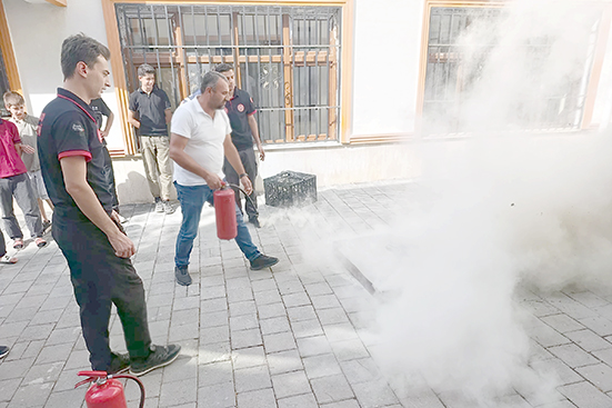 ÇOCUK EVLERİ SİTESİ’NDE YANGIN TATBİKATI