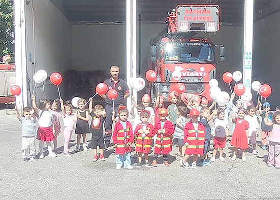 150 ÖĞRENCİYE YANGIN VE İTFAİYECİLİK EĞİTİMİ