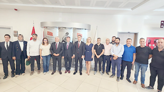 REKTÖR AYDIN’DAN HASTANE ZİYARETİ