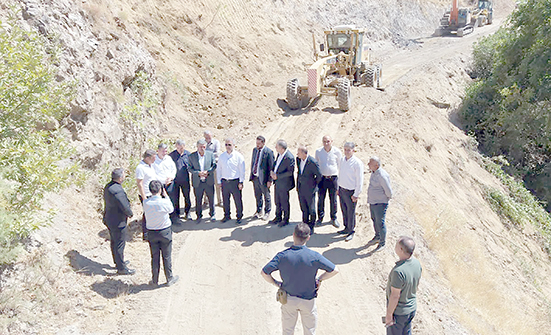 AK PARTİ HEYETİNDEN YOL ZİYARETİ