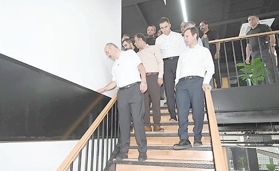 750 KİŞİLİK HALK KÜTÜPHANESİ GÜN SAYIYOR