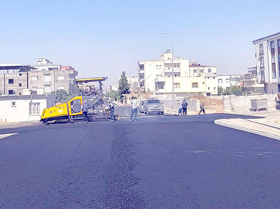 YOL AÇMA VE ASFALT ÇALIŞMALARI SÜRÜYOR