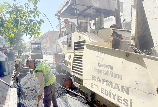 KIŞIN YIPRATTIĞI YOLLAR İÇİN ASFALT İHALESİ TAMAMLANDI