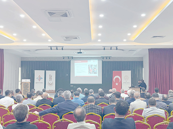 İLKOKUL MÜDÜRLERİNE İNSAN TİCARETİYLE MÜCADELE EĞİTİMİ