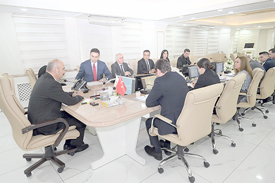 VALİ CANALP BAŞKANLIĞINDA KENTSEL DÖNÜŞÜM TOPLANTISI