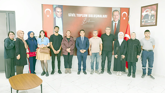 STK TEMSİLCİLERİ VE KAMU ÇALIŞANLARINA 8 OTURUMLUK DİJİTAL EĞİTİM