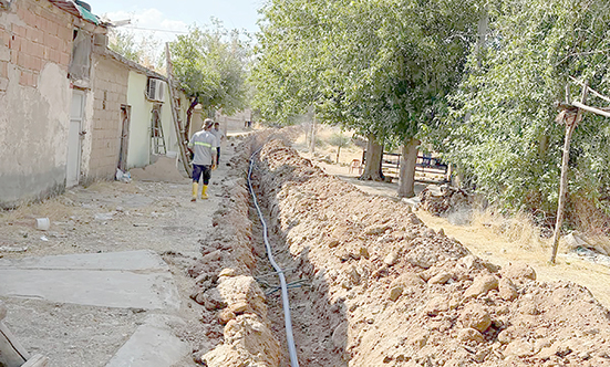 CAMİLİ MEZRASI’NA 600 METRELİK YENİ İÇME SUYU HATTI