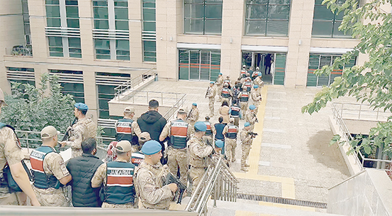 119 ŞÜPHELİ ADLİYEYE SEVK EDİLDİ: 80’İ TUTUKLANDI